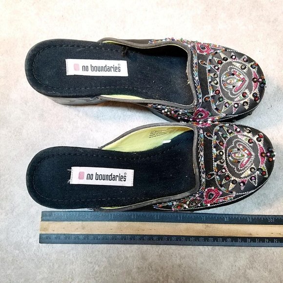 No Boundaries Womens Fire Size 7 Gray Slip On Beaded Platform Mules - Picture 8 of 11